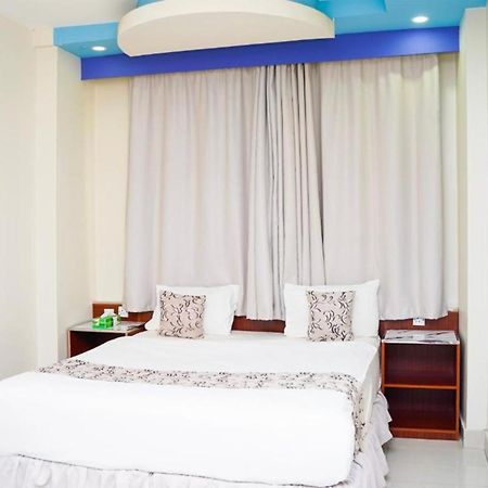 Al Bayrahaa Hotel Apartments Seeb Extérieur photo